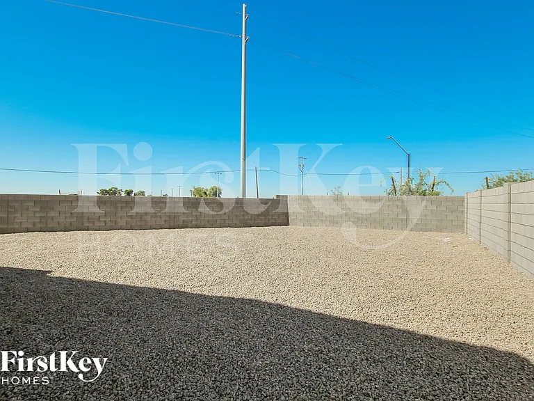 8434 S 258th Dr — Photo 15
