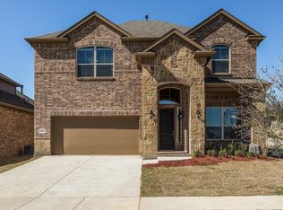 3800 Gennaker Dr, Denton, TX 76210