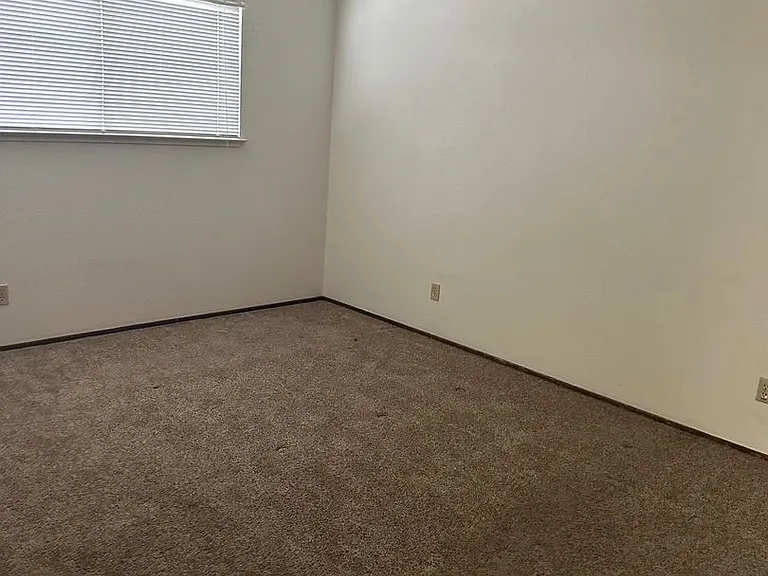 7761-7763 Pompei Ct — Photo 8