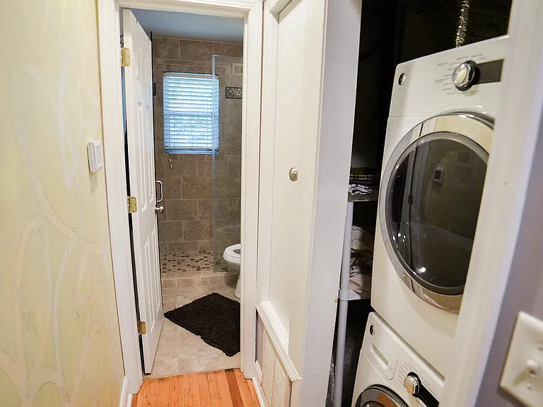 1067 Alta Ave NE #2 — Photo 21