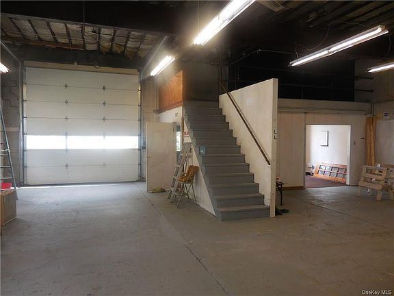 2nd image of 32 Cedar Ave