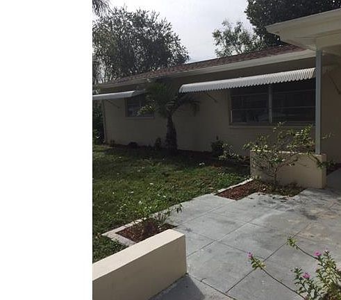 3rd image of 344 Allenwood Ave