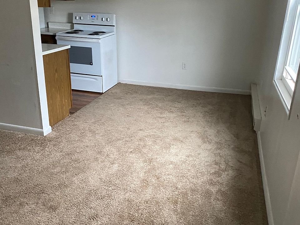 2nd image of 1321 Imperial Ct