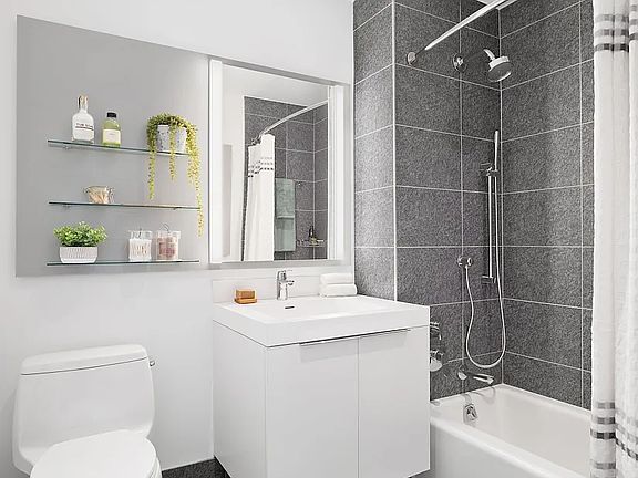 5th image of 555 W 38th St #4707