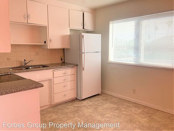 5th image of 662 Johanna Ave Unit 4