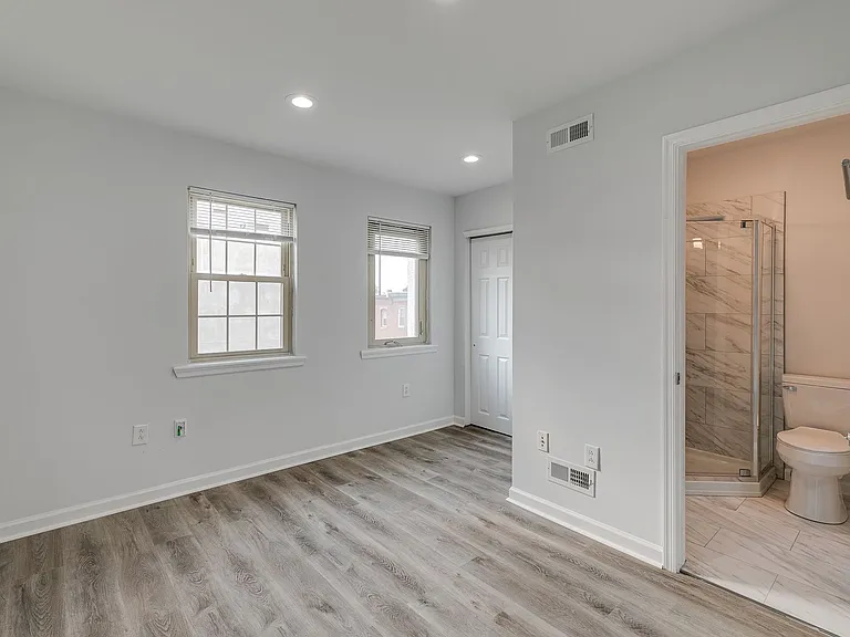 Brand New Luxury Temple Apartments — Photo 37