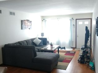 1915 Mark Ave, Elgin, IL 60123