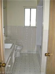 3rd image of 4420 Kenmore Ave