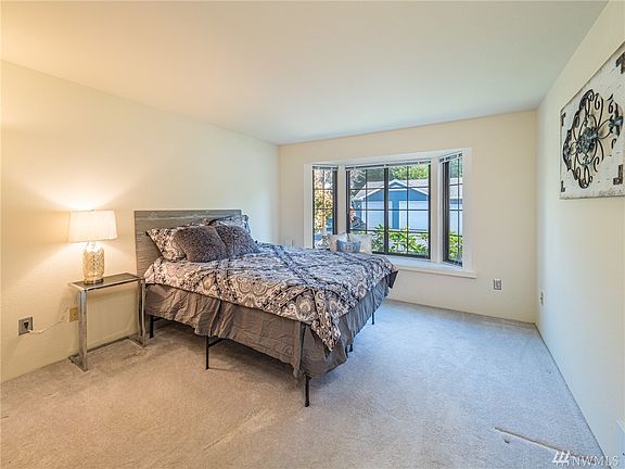 5th image of 12720 NE 144th St #202