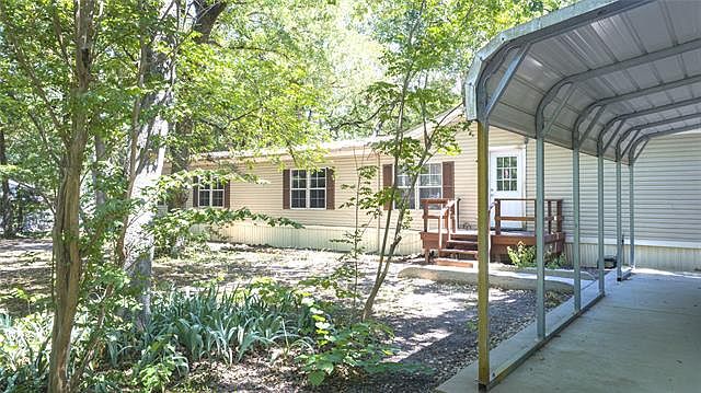 1st image of 1537 Oaks Dr