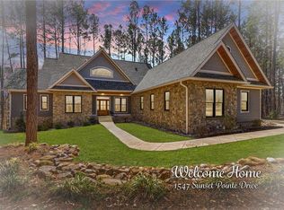 1547 Sunset Pointe Dr, Salisbury, NC 28146