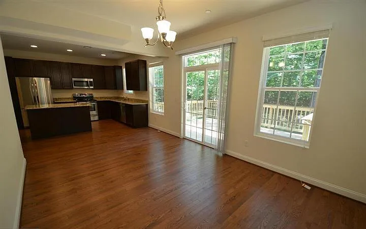 5917 Sneed Dr — Photo 9