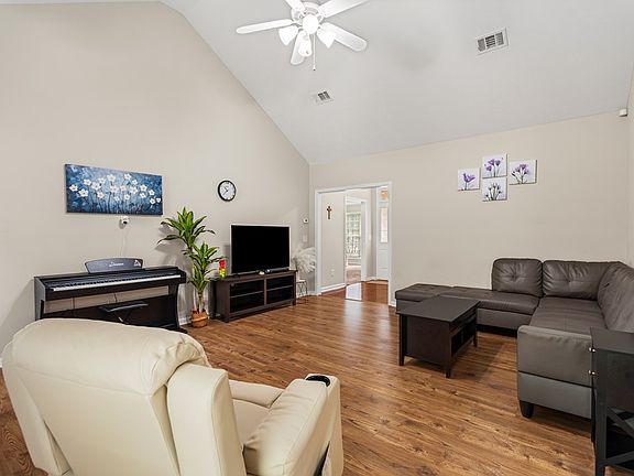 4th image of 8043 Sonoma Pointe Dr