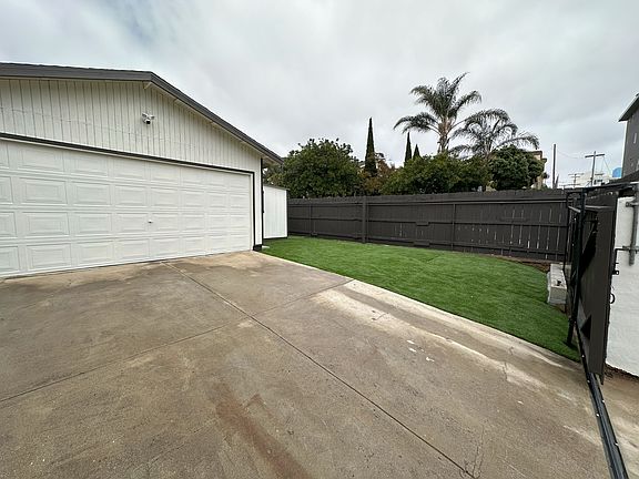 3rd image of 1695 Logan Ave #2