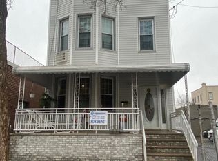 75-14 69th Rd FLOOR 2, Middle Village, NY 11379