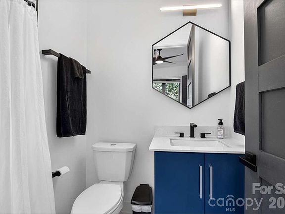 5th image of 1005 Zinc Ln