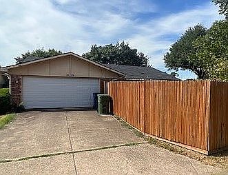 2nd image of 2825 Landershire Ln