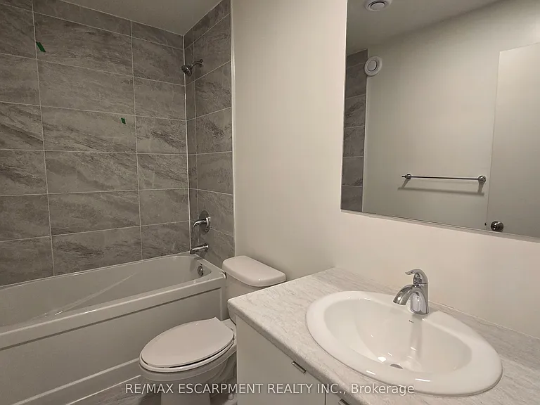 16 Melbourne Ave #210B — Photo 14