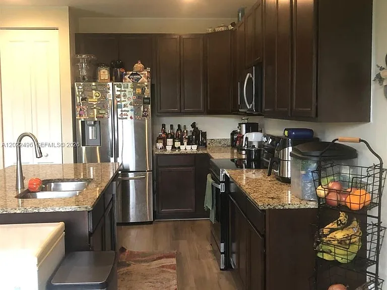 115 NW 36th Ave — Photo 9