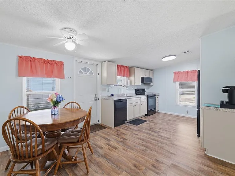 326 Nesbitt Park Ave — Photo 12