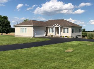 9031 Asbury Rd, Le Roy, NY 14482