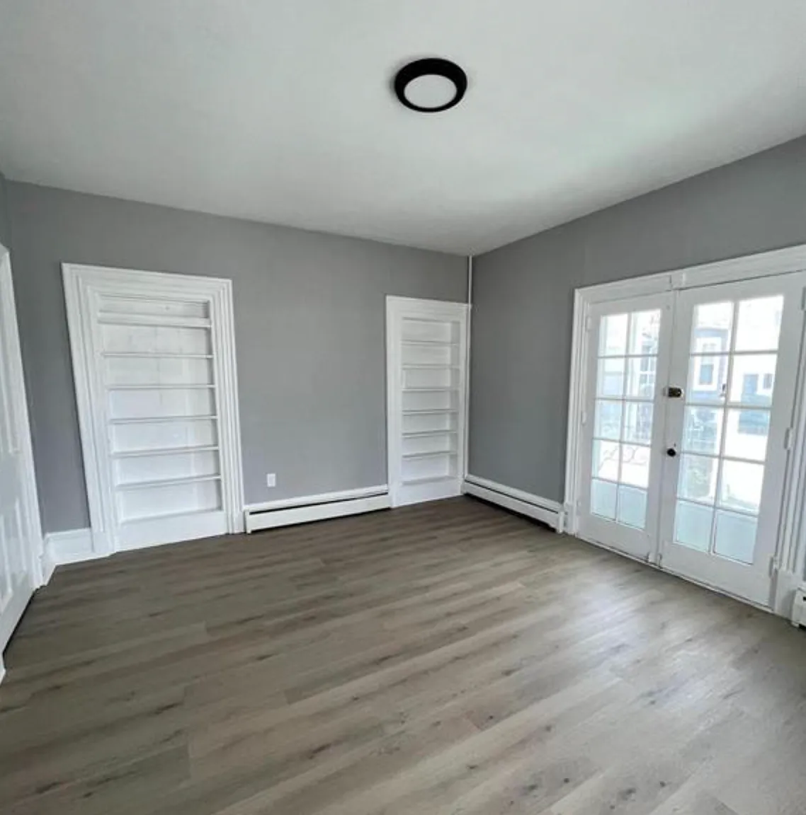5 bed, 2188 sqft, $2,900 — Photo 3