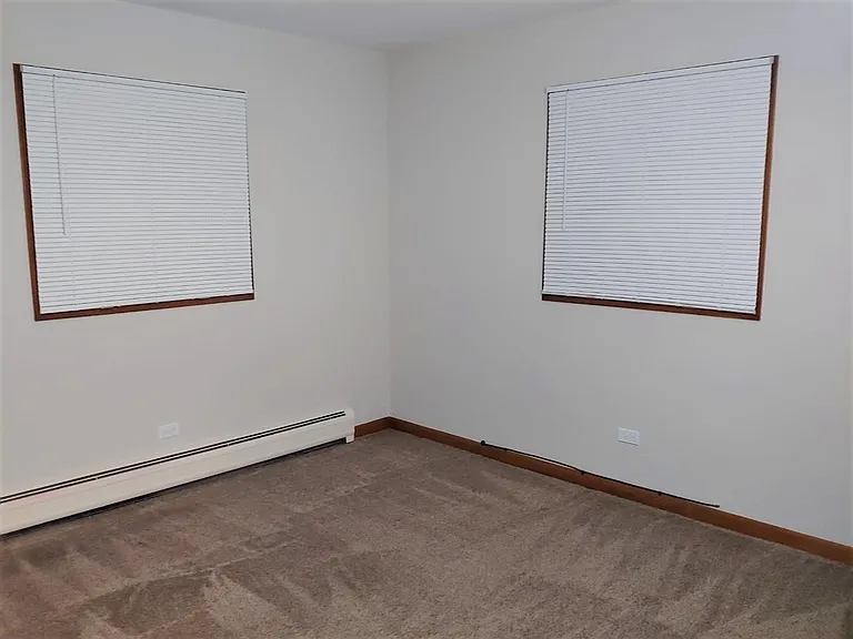 2099 Vernon Dr #2 — Photo 8