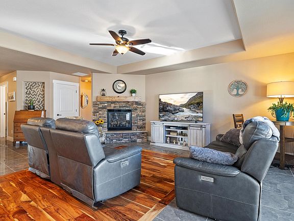 5th image of 330 Arrowhead Path