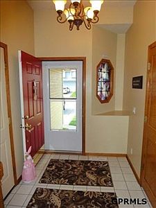 5th image of 6837 Hill Crest Ln