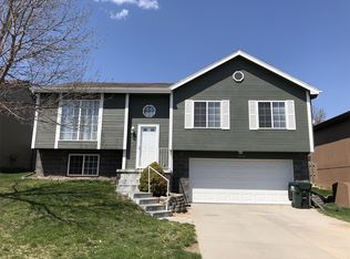 7970 Morris St, Omaha, NE 68122