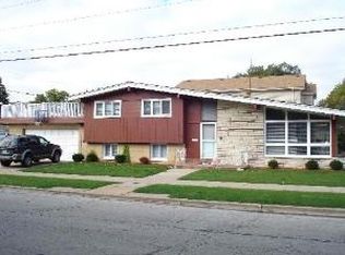 9101 30th St, Brookfield, IL 60513