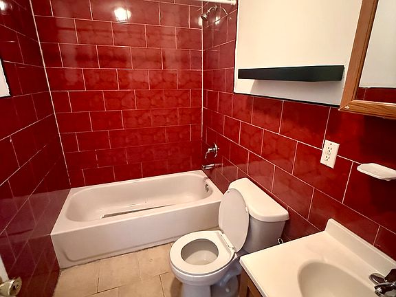 5th image of 0 E 169th St #2B