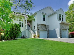 251 Tennis Ct, Wall Township, NJ 07719