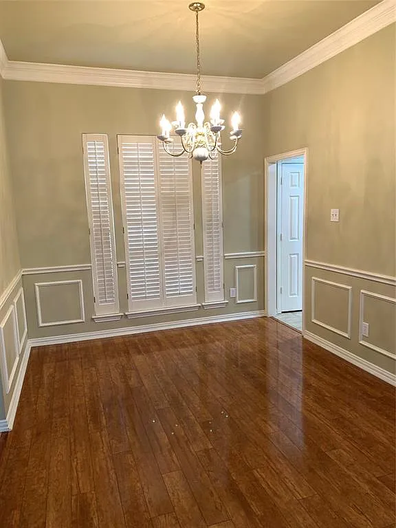 4 bed, 3.0 bath, 2250 sqft, $3,600 — Photo 2