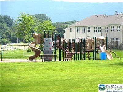 5th image of 3646 Clauss Dr