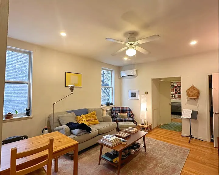 322 S 11th St #5 — Photo 1