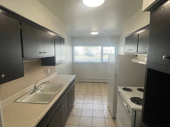 East End Apartments/Madison Apartments, 515 E End Ave APT 104, Calumet City, IL 60409