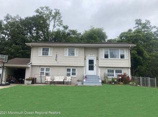 958 Utah Dr, Toms River, NJ 08753