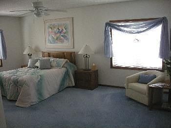 5th image of 201 N Vail Ave APT 406