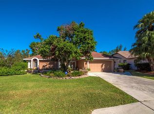 6537 Willow Lake Cir, Fort Myers, FL 33966