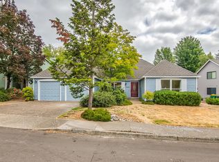 11020 SW Summer Lake Dr, Tigard, OR 97223