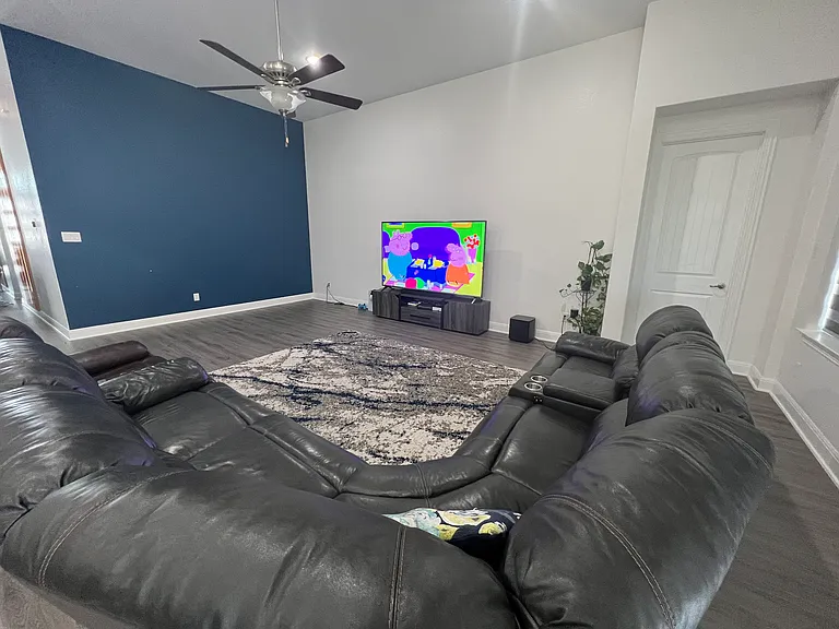 1937 Mariann Dr — Photo 16