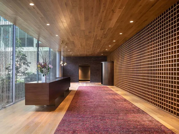 527 West 27th Street image 19 of 24