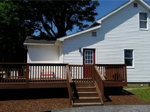 4893 Hanoverville Rd, Bethlehem, PA 18020