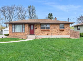 1057 32nd St SW, Wyoming, MI 49509