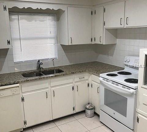 3rd image of 2718 Aloma Ave