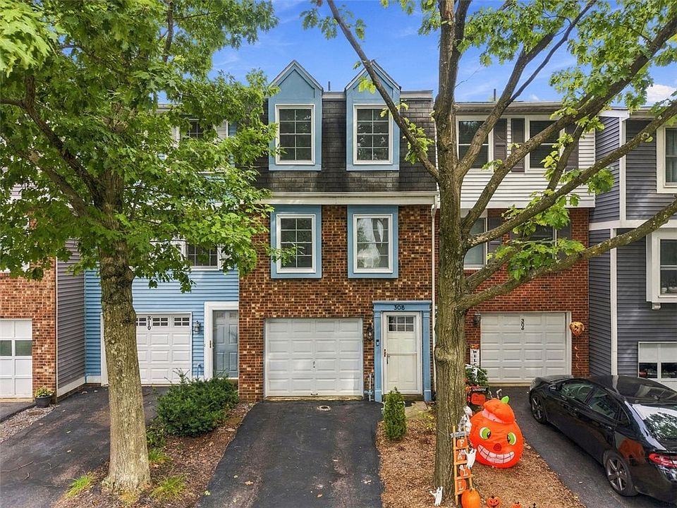 1st image of 308 Redrome Cir W