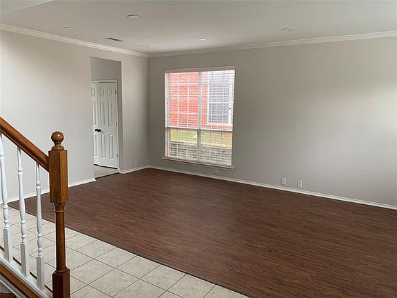 3rd image of 4016 Double Oak Dr