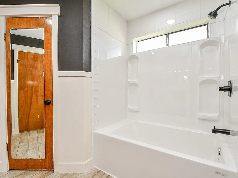 2803 Green Fields Dr — Photo 18