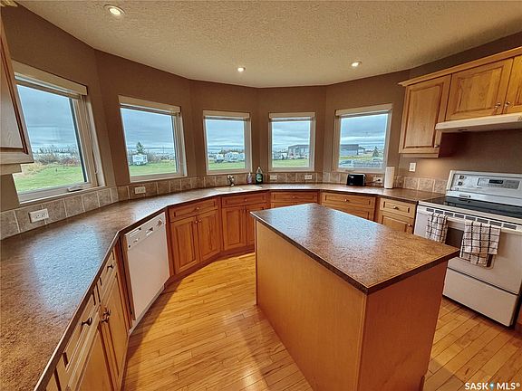 4th image of 1111 Robin Avenue